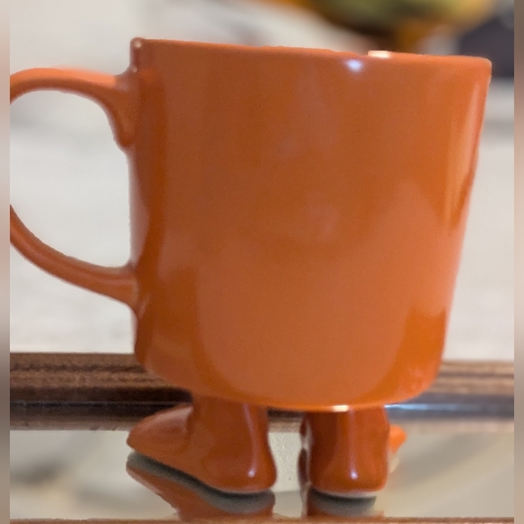 Dylan Kendall Ceramic Footed Mug  | Orange 🧡🍊 - Picture 3 of 9